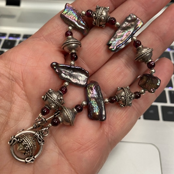 Gorgeous Purple Abalone Shell Silver Bali Beads Toggle Bracelet - Picture 7 of 7